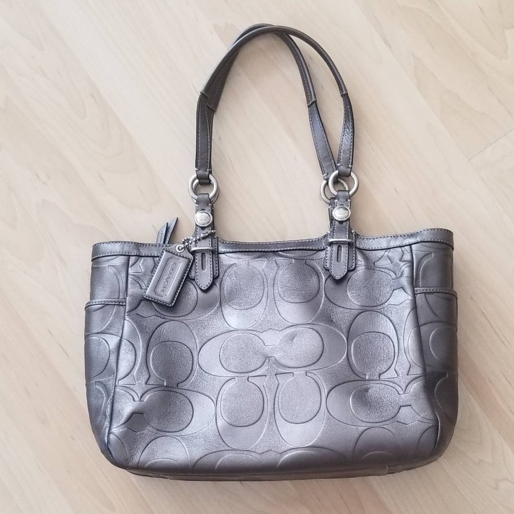 Vintage Coach Leather purse - metallic grey